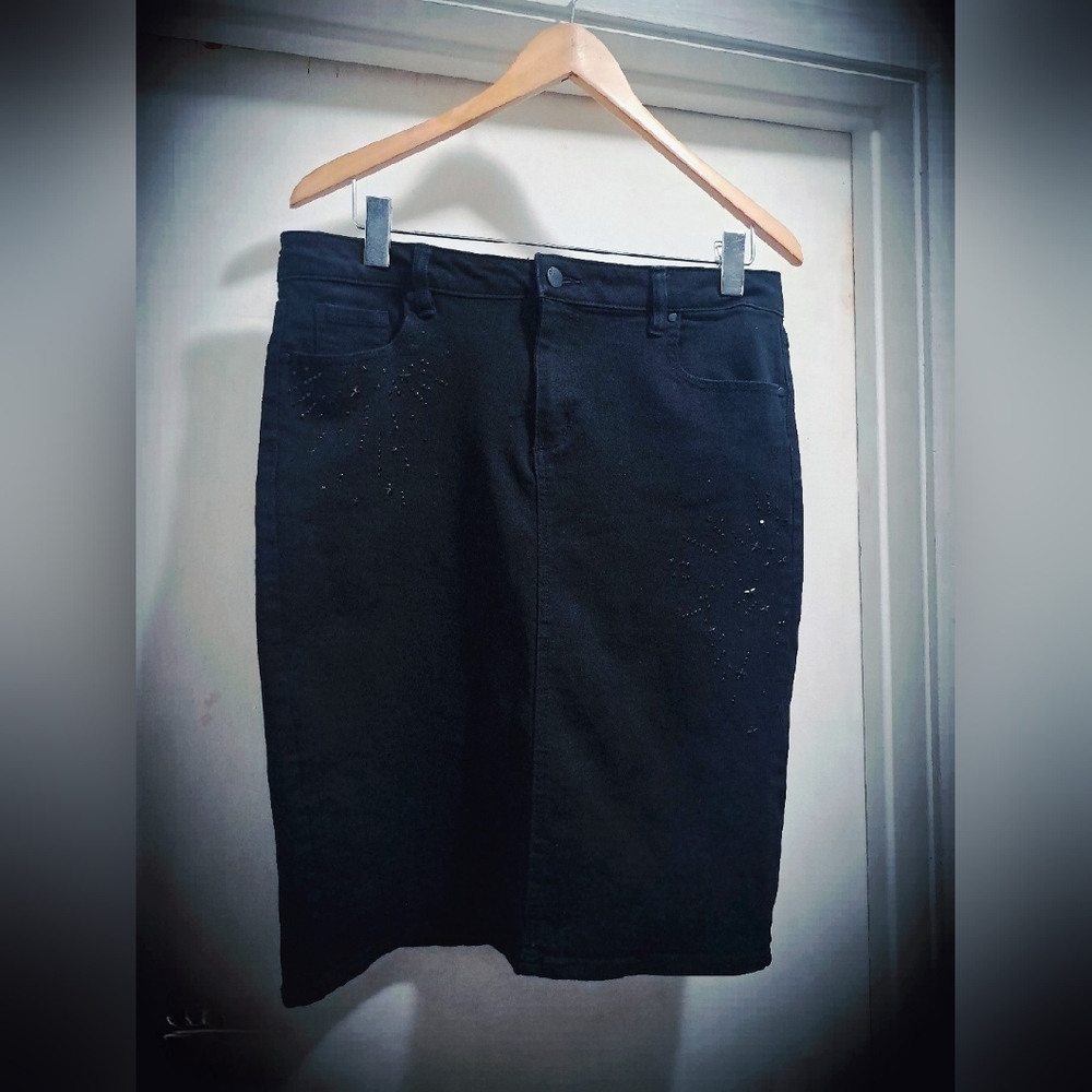 New d. Jeans Ladies Size 14 High Waist Front Split Denim Five-Pocket Black Skirt